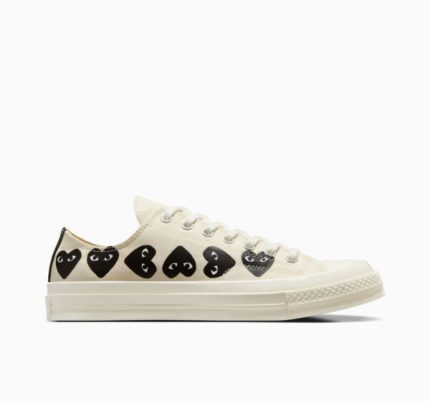 MULTI CONVERSE HEARTS LOW WHITE TOP