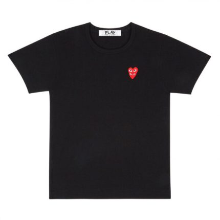 PLAY BASIC RED FAMILY HEART (BLACK) T-SHIRT